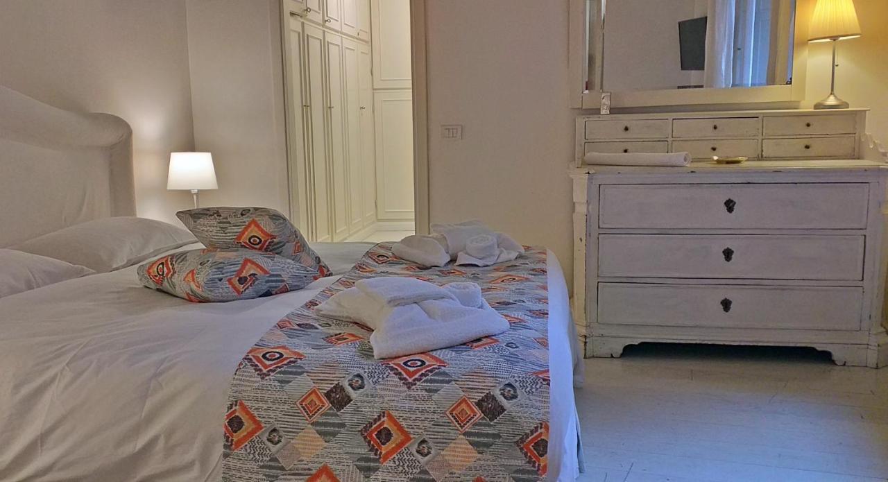 Triton Place โรม ภายนอก รูปภาพ